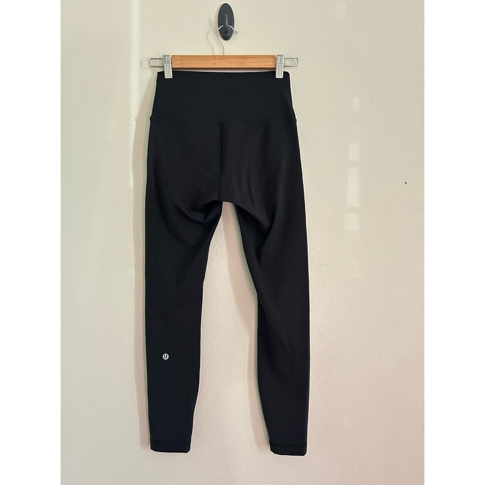 Women's Lululemon Black  Wunder Under High Rise   Leggings size 6 24" - Picture 2 of 8